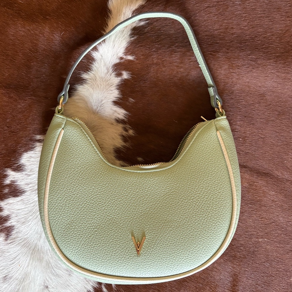 Elegant Pastel Green Shoulder Bag